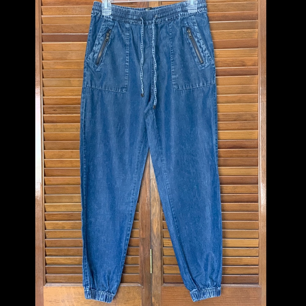 Forever 21 denim joggers